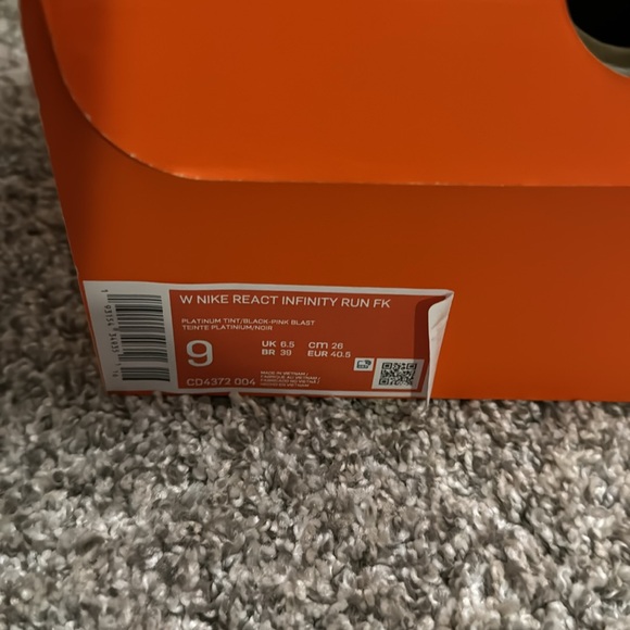 Nike React Infinity Run Shoes - Picture 5 of 7